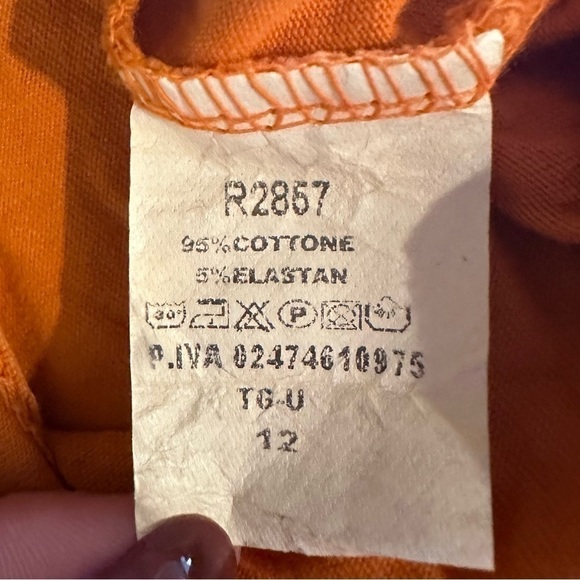 “Respect Your Mother Earth” Orange T-Shirt | Made in Italy | Size Medium - Picture 5 of 5